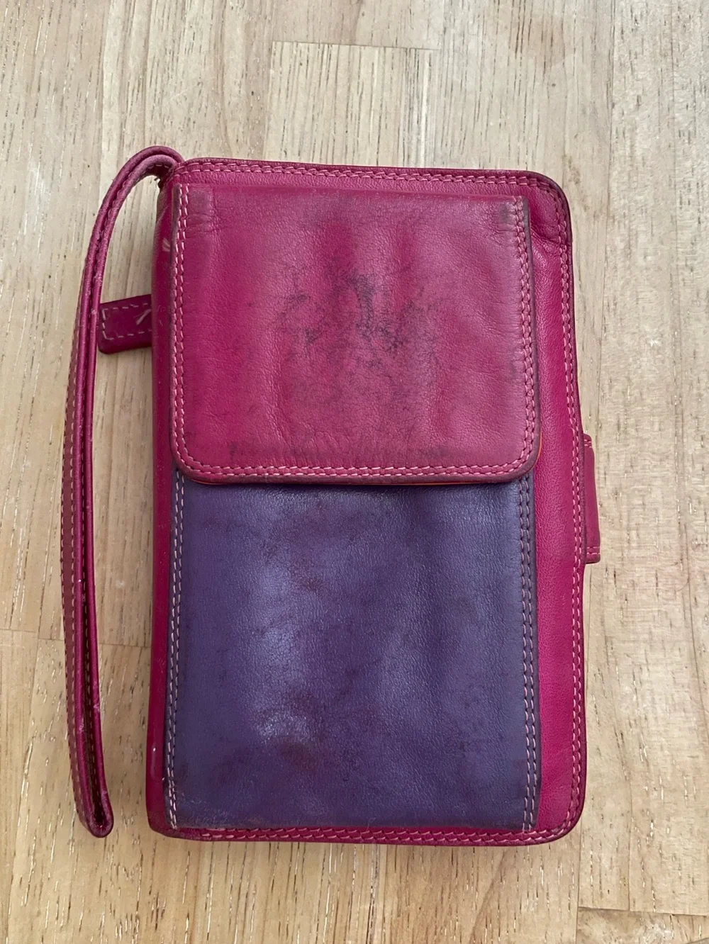 Mywalit zip around multi purse wristlet